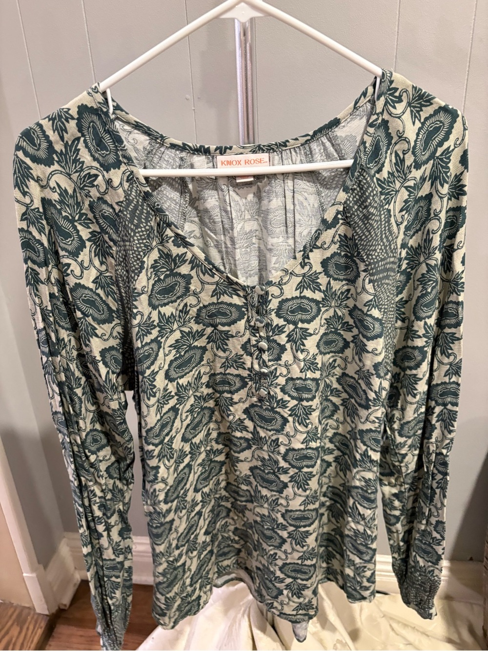 Knox Rose Cream and Green Floral Button-Front Long Sleeve Top
